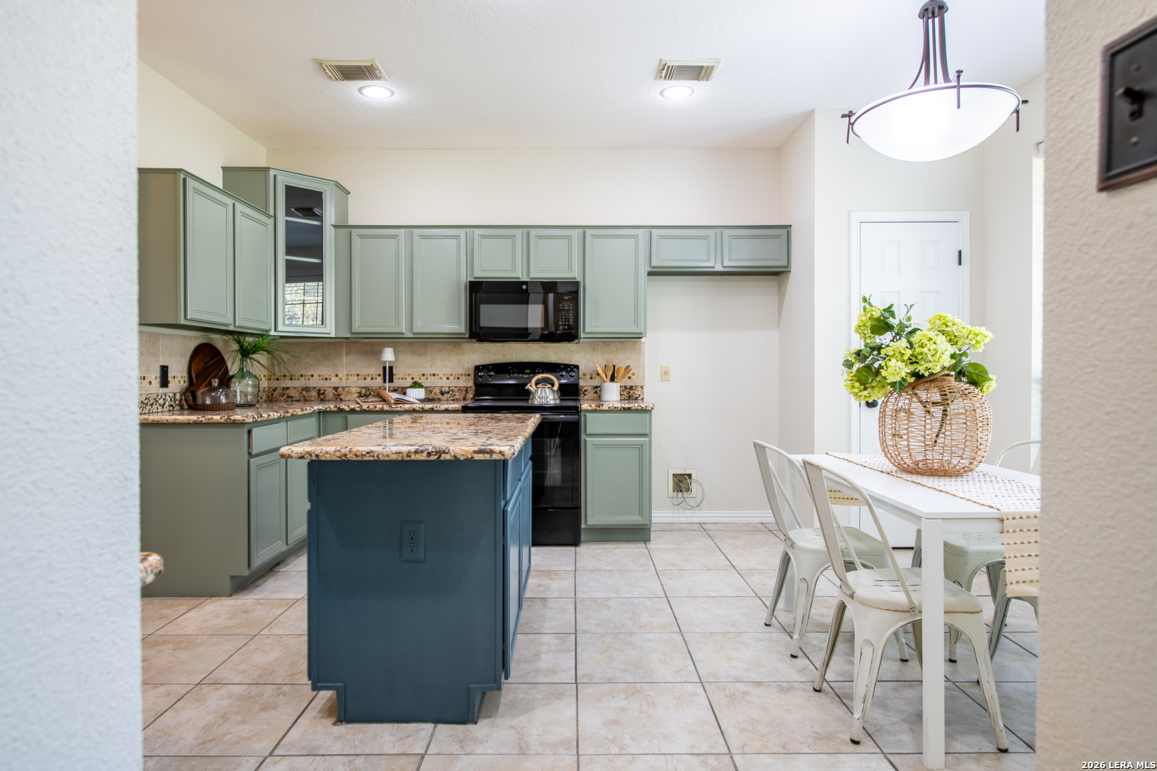 213 Deer Slayer Drive Seguin TX 78155