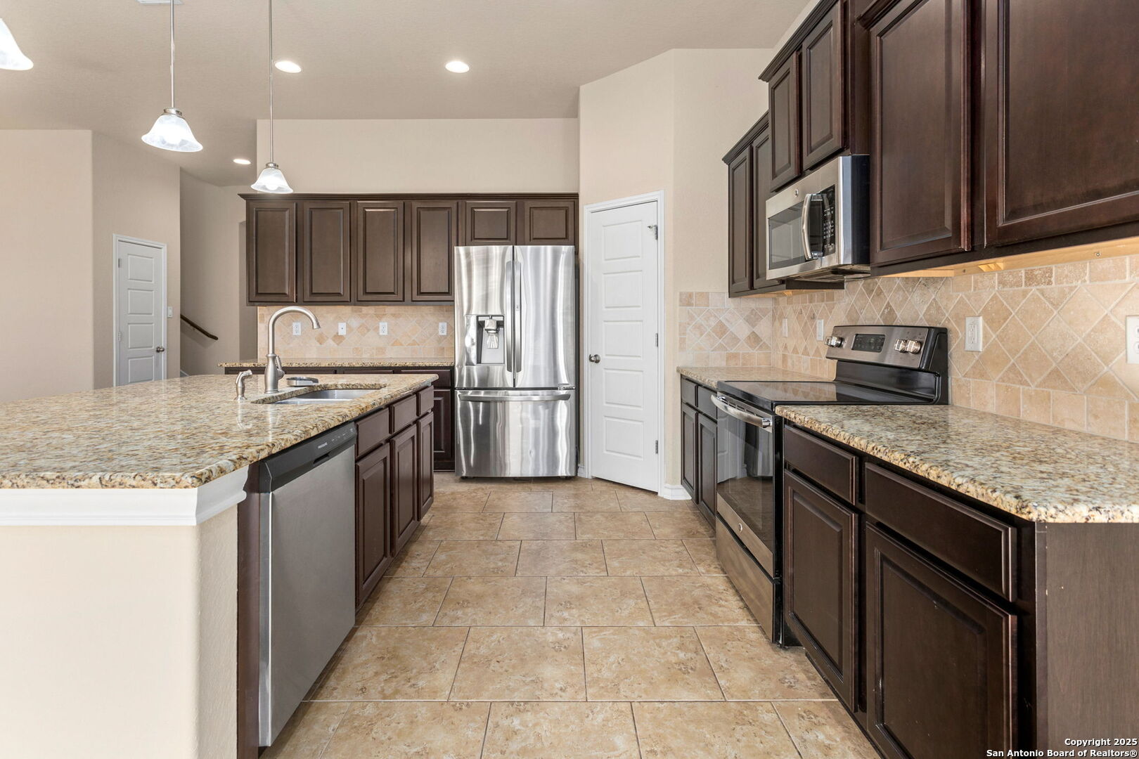 601 Saddle Villa Cibolo TX 78108