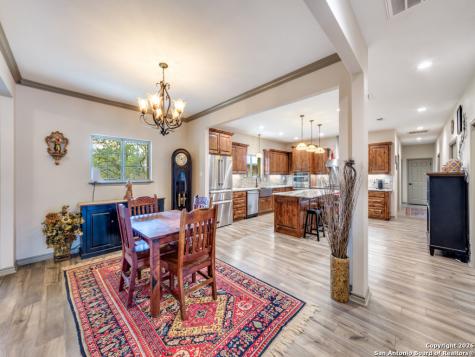 6472 Bluntzer Road Jourdanton TX 78026