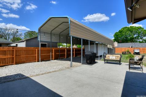 1327 Sea Breeze New Braunfels TX 78130