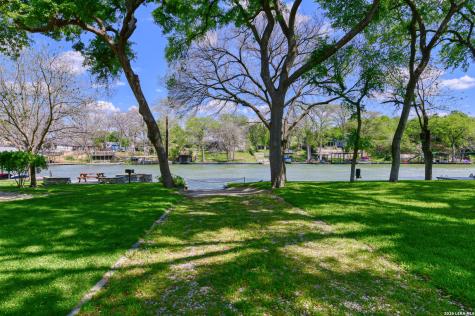 1327 Sea Breeze New Braunfels TX 78130
