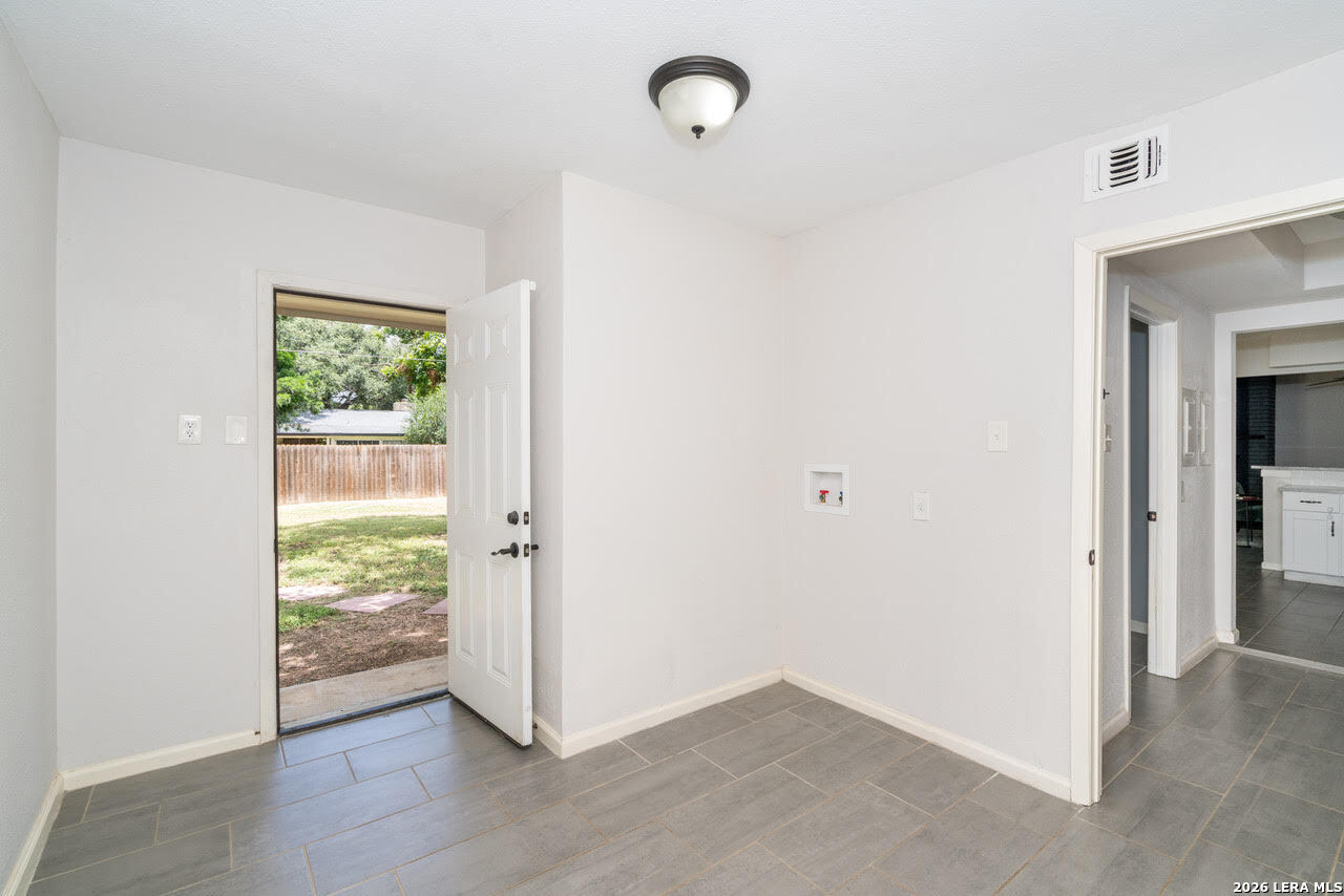 709 Balfour Drive Windcrest TX 78239