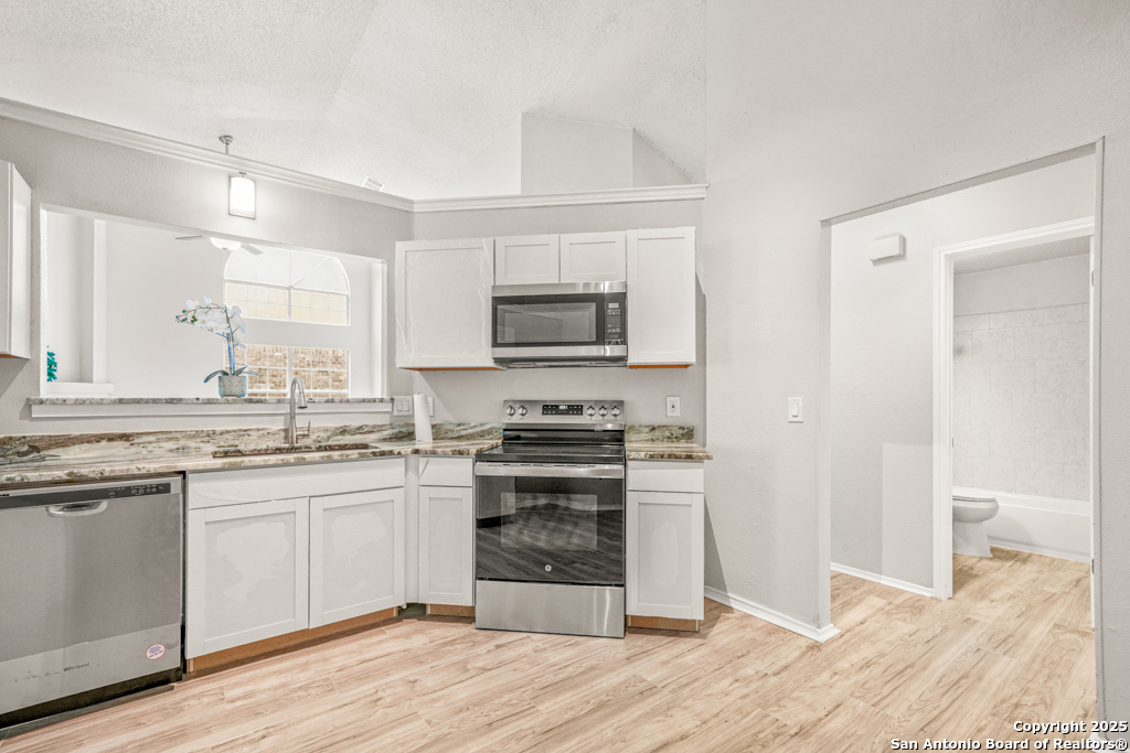 6323 Broadmeadow San Antonio TX 78240