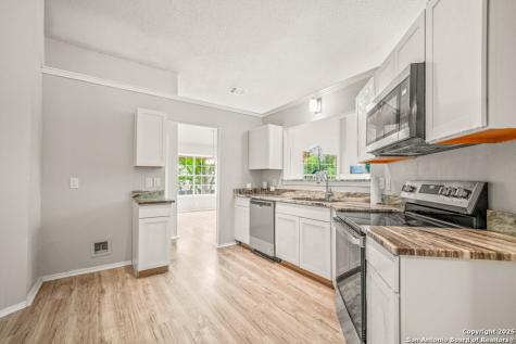 6323 Broadmeadow San Antonio TX 78240
