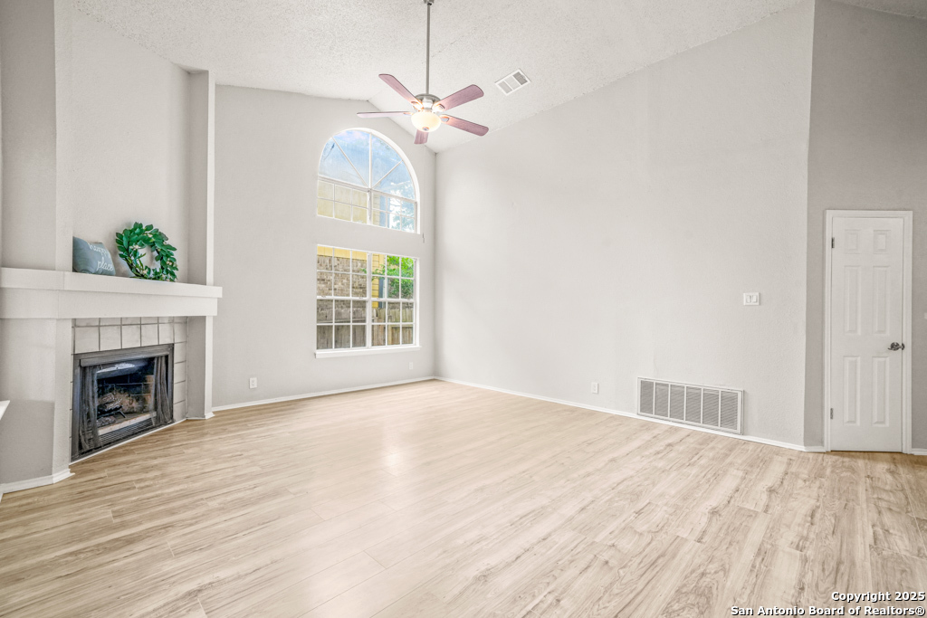 6323 Broadmeadow San Antonio TX 78240