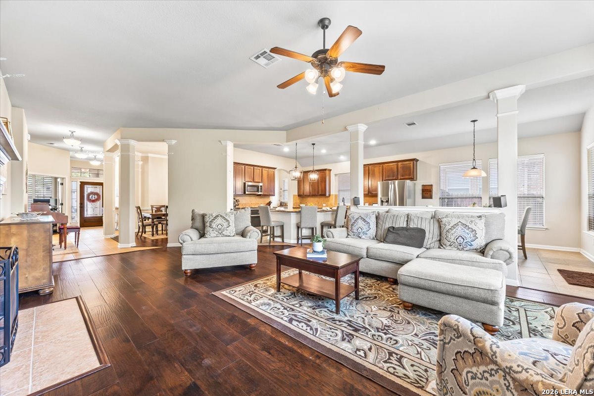 25018 Shuman Creek San Antonio TX 78255