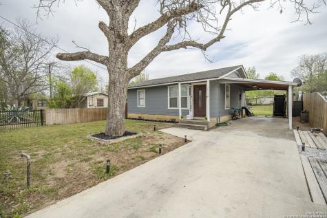 1116 Plum Street Floresville TX 78114