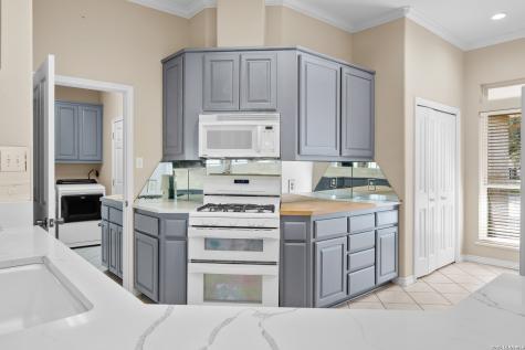 104 Peachtree Rockport TX 78382