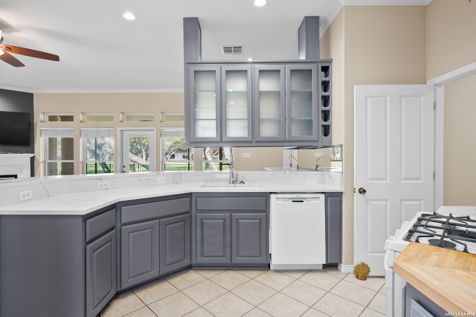 104 Peachtree Rockport TX 78382