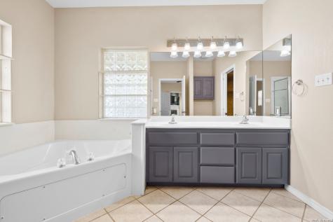 104 Peachtree Rockport TX 78382