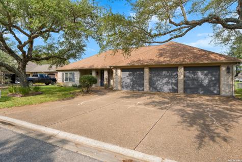 104 Peachtree Rockport TX 78382
