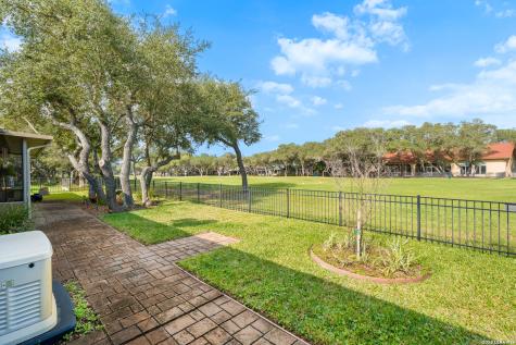 104 Peachtree Rockport TX 78382