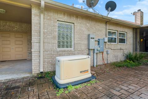 104 Peachtree Rockport TX 78382