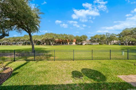 104 Peachtree Rockport TX 78382