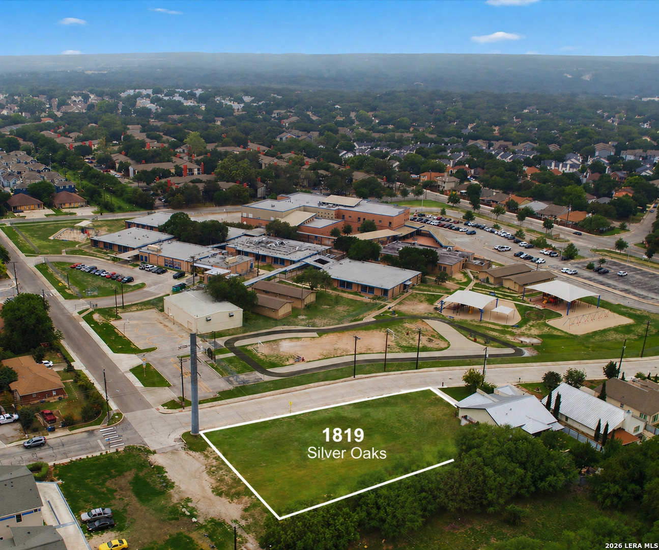 1819 Silver Oaks San Antonio TX 78213