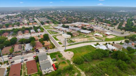 1819 Silver Oaks San Antonio TX 78213