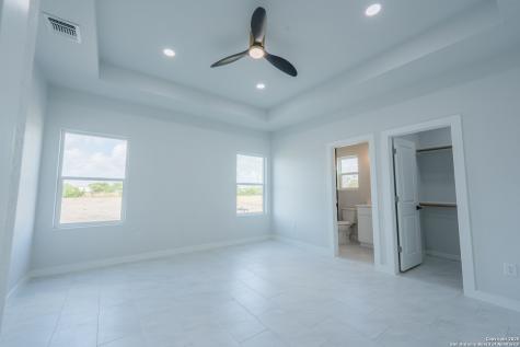 150 Ranchero Way Natalia TX 78059