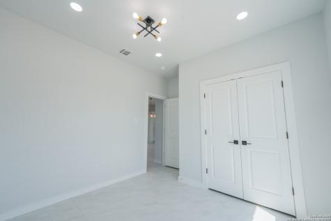 150 Ranchero Way Natalia TX 78059