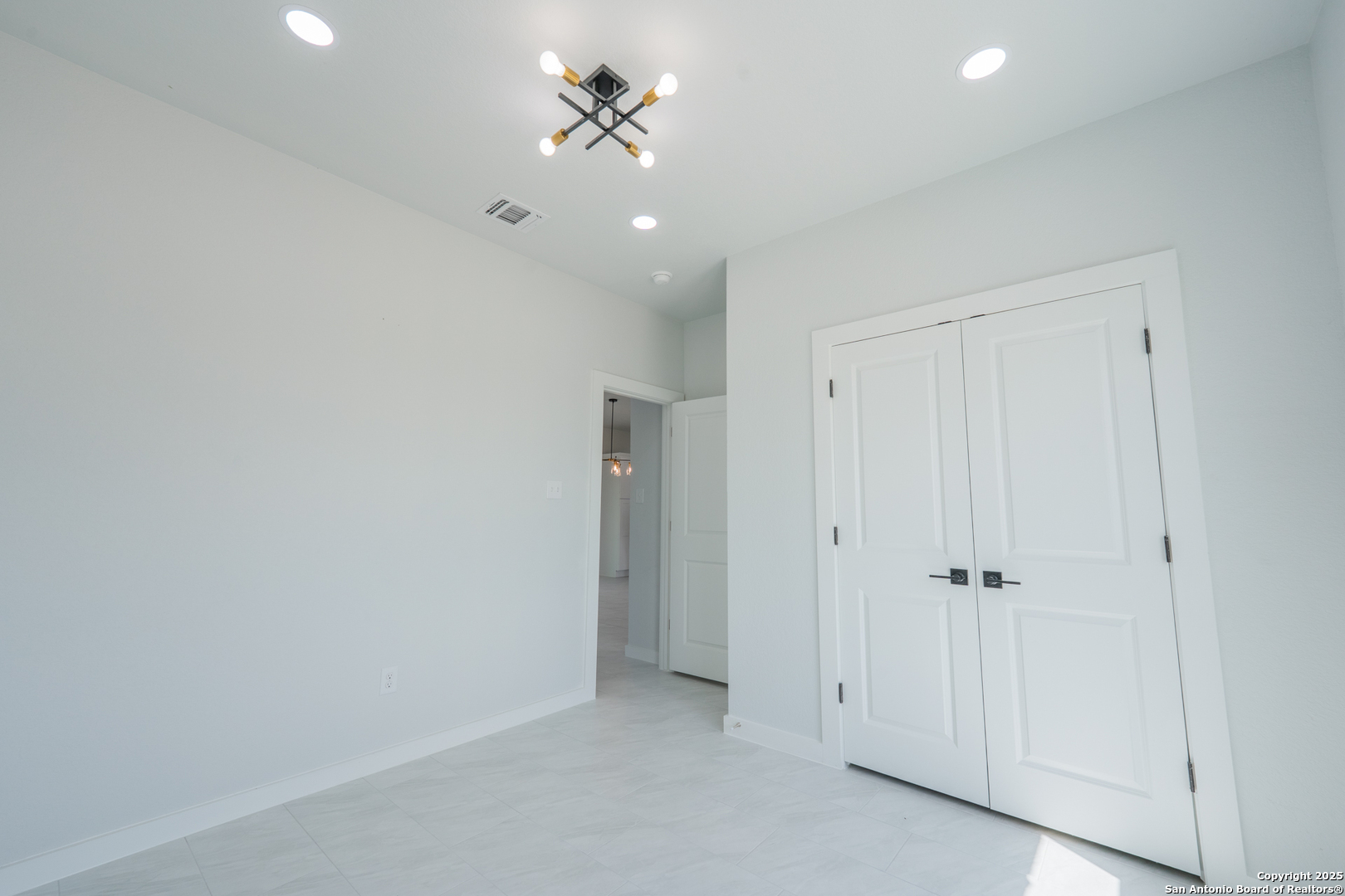 150 Ranchero Way Natalia TX 78059