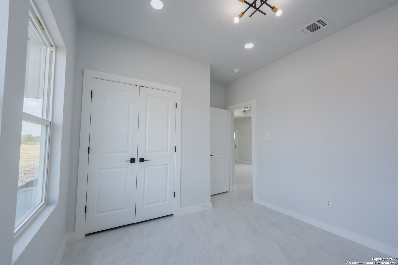 150 Ranchero Way Natalia TX 78059