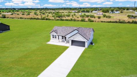 150 Ranchero Way Natalia TX 78059