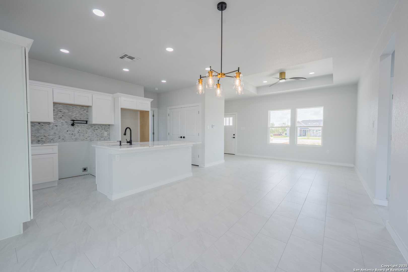 150 Ranchero Way Natalia TX 78059