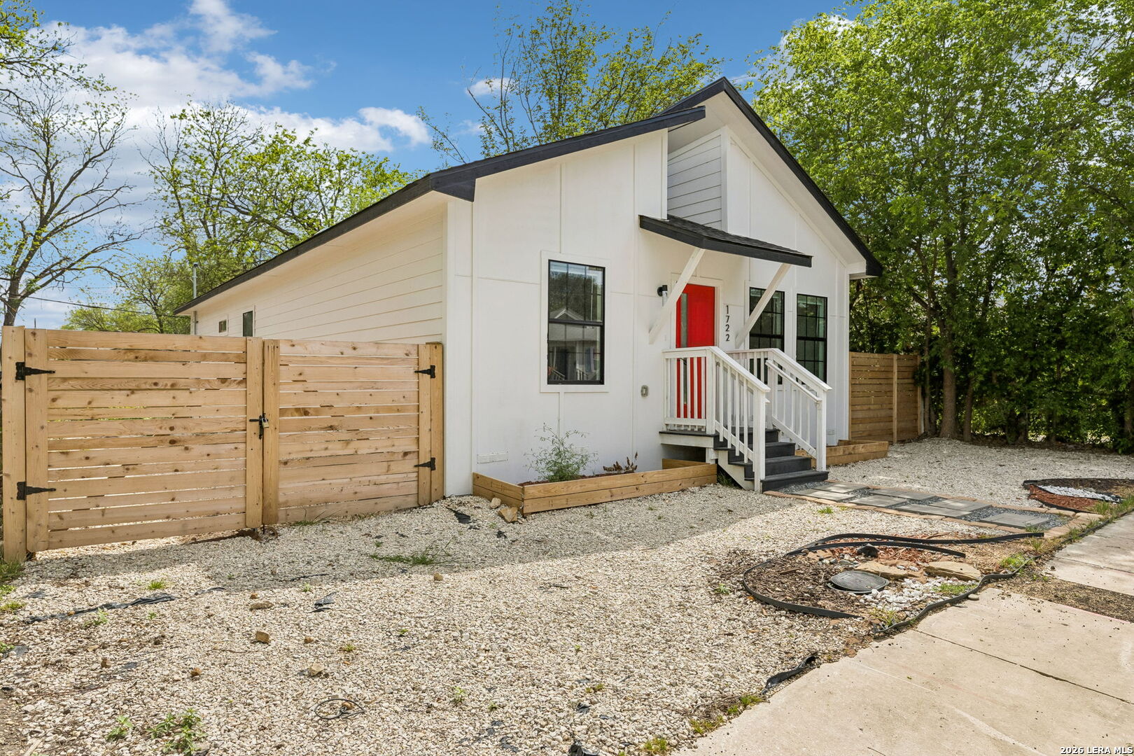 1722 W Ridgewood Court San Antonio TX 78201