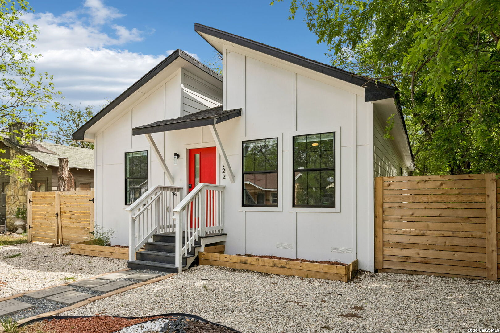 1722 W Ridgewood Court San Antonio TX 78201