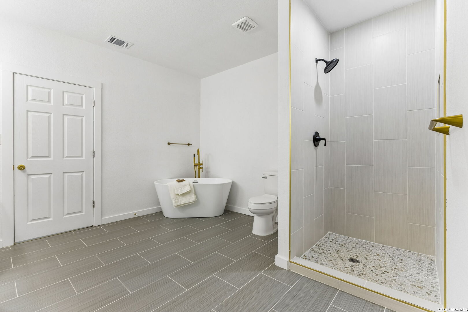 1722 W Ridgewood Court San Antonio TX 78201