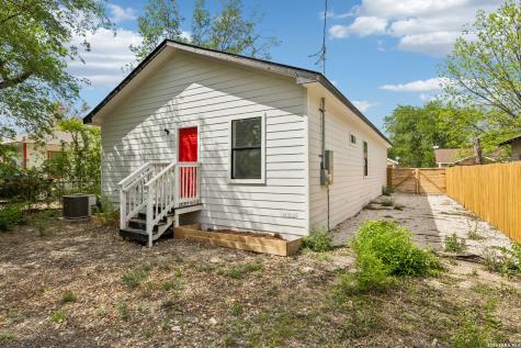 1722 W Ridgewood Court San Antonio TX 78201