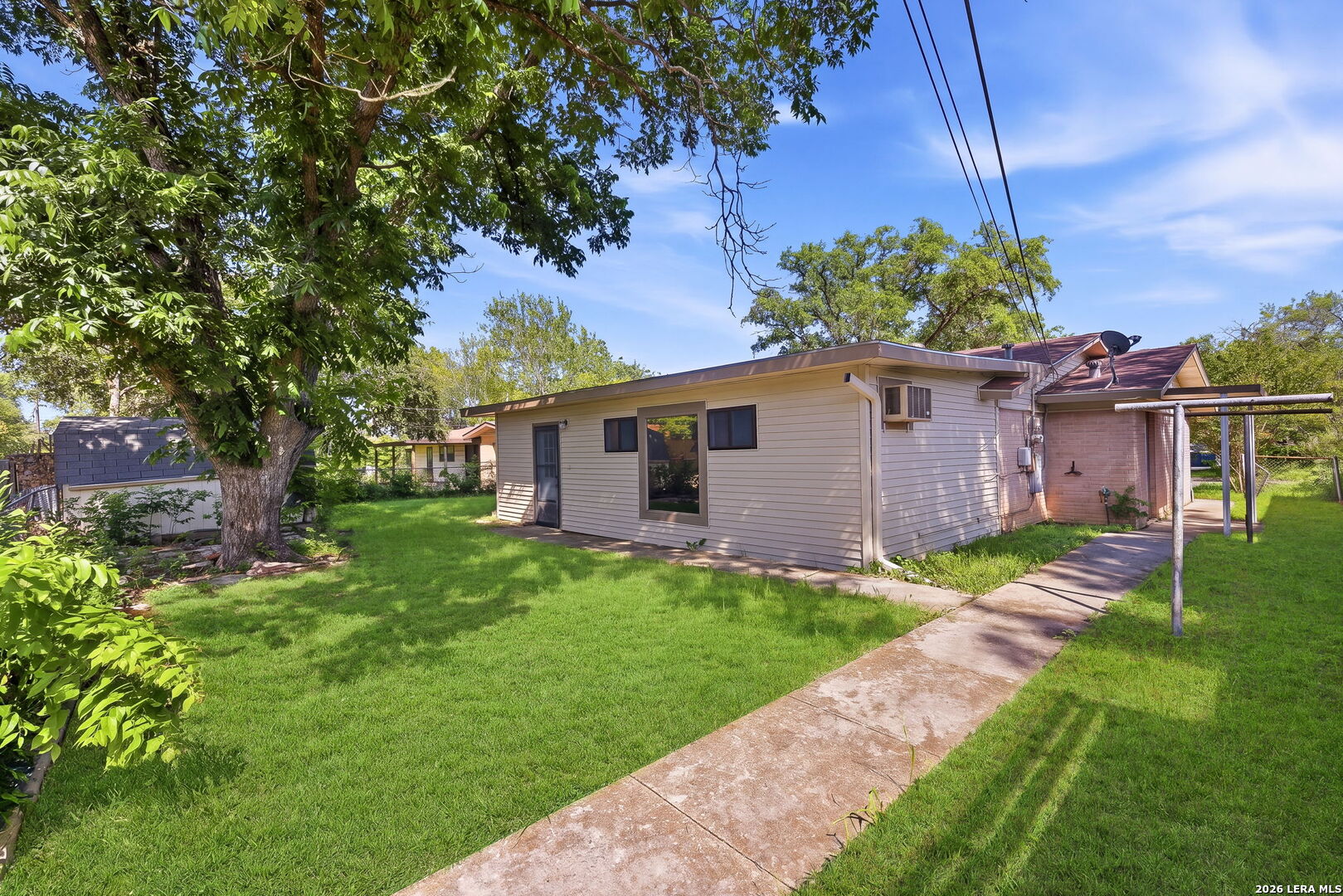 425 E Wright Boulevard Universal City TX 78148