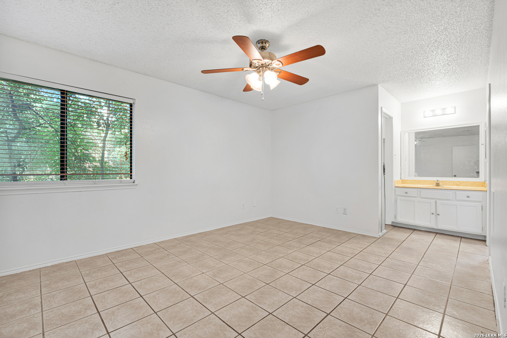 7242 Breeze Hollow San Antonio TX 78250