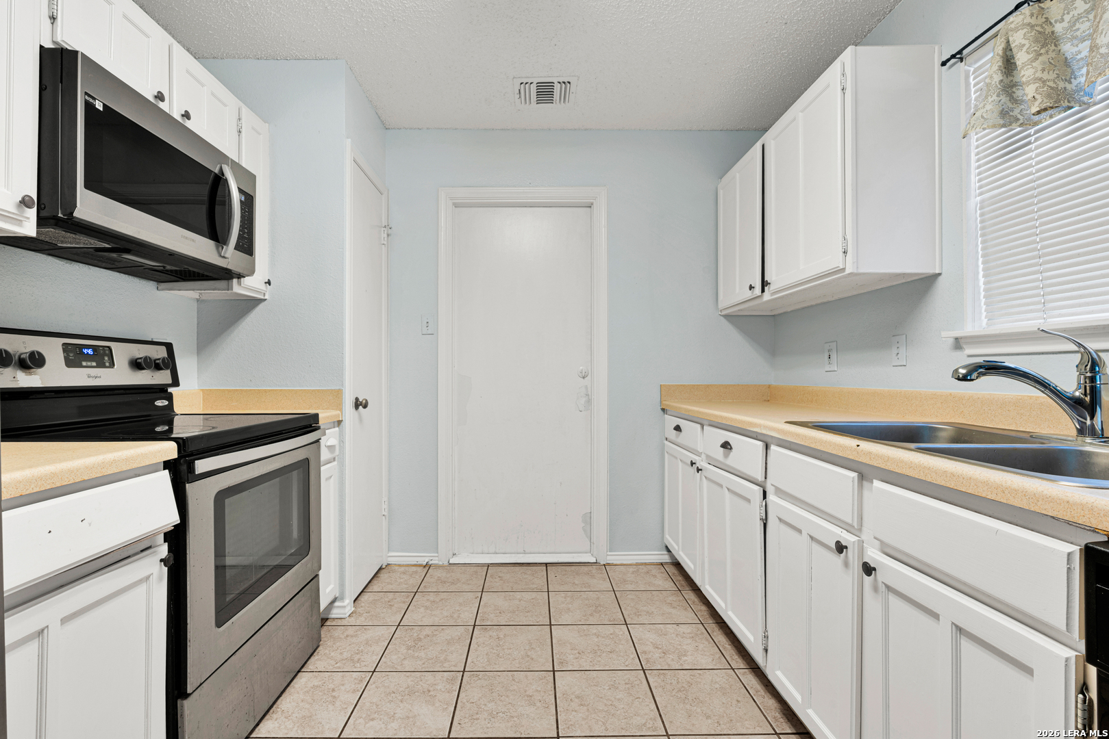 7242 Breeze Hollow San Antonio TX 78250