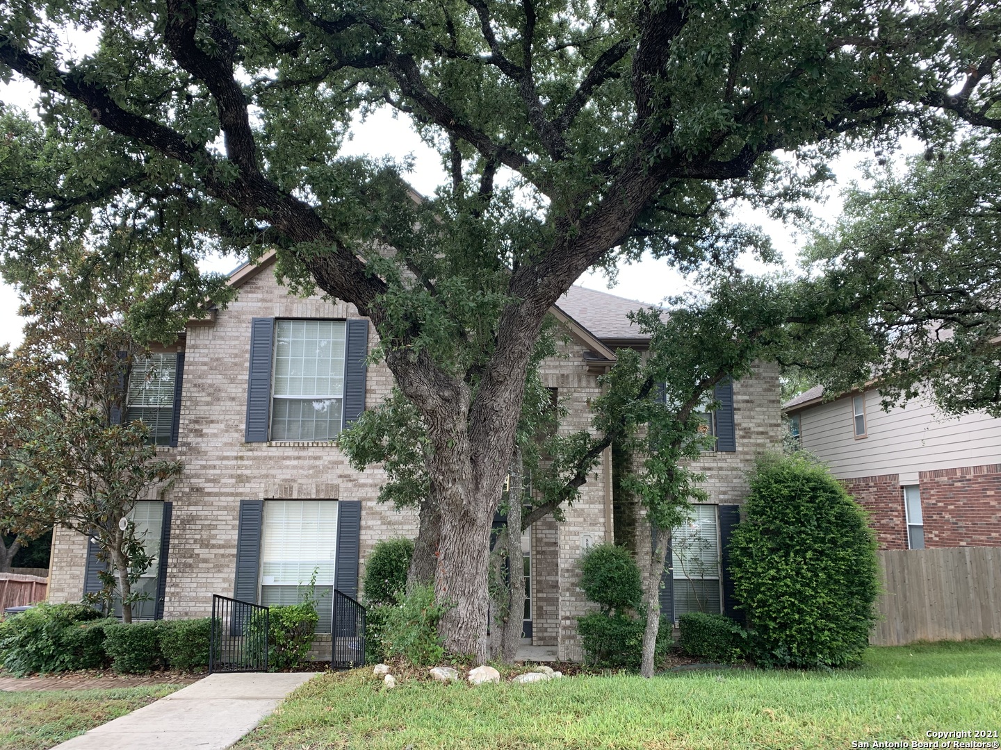 8826 Drayton Heights San Antonio TX 78254