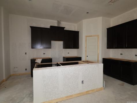 2911 Selhurst Street Converse TX 78109