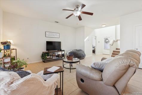 11933 Luckey Falls San Antonio TX 78252