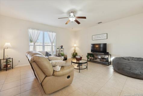 11933 Luckey Falls San Antonio TX 78252