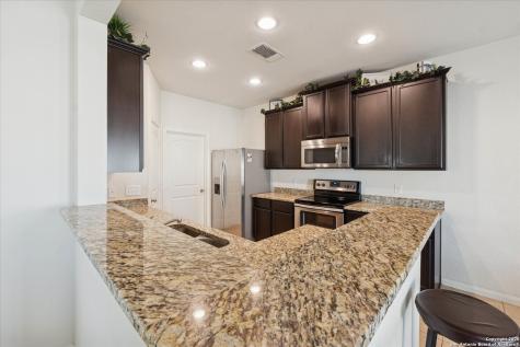 11933 Luckey Falls San Antonio TX 78252