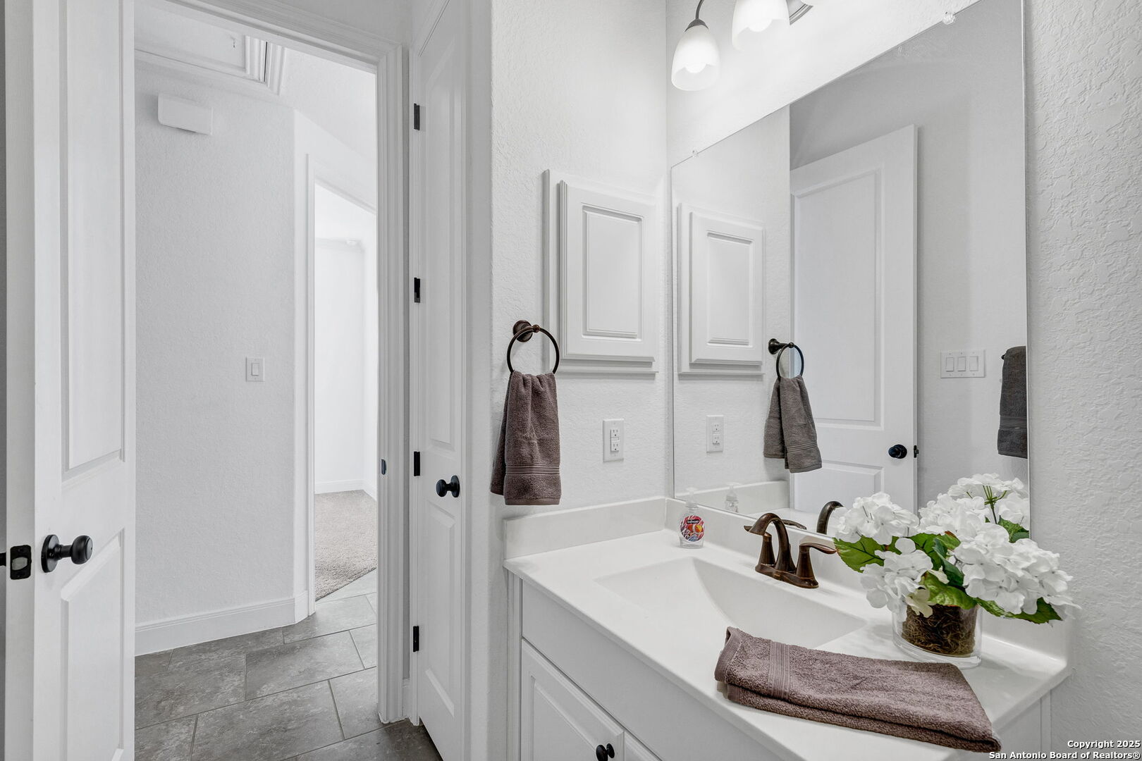 5015 Country Nest San Antonio TX 78253