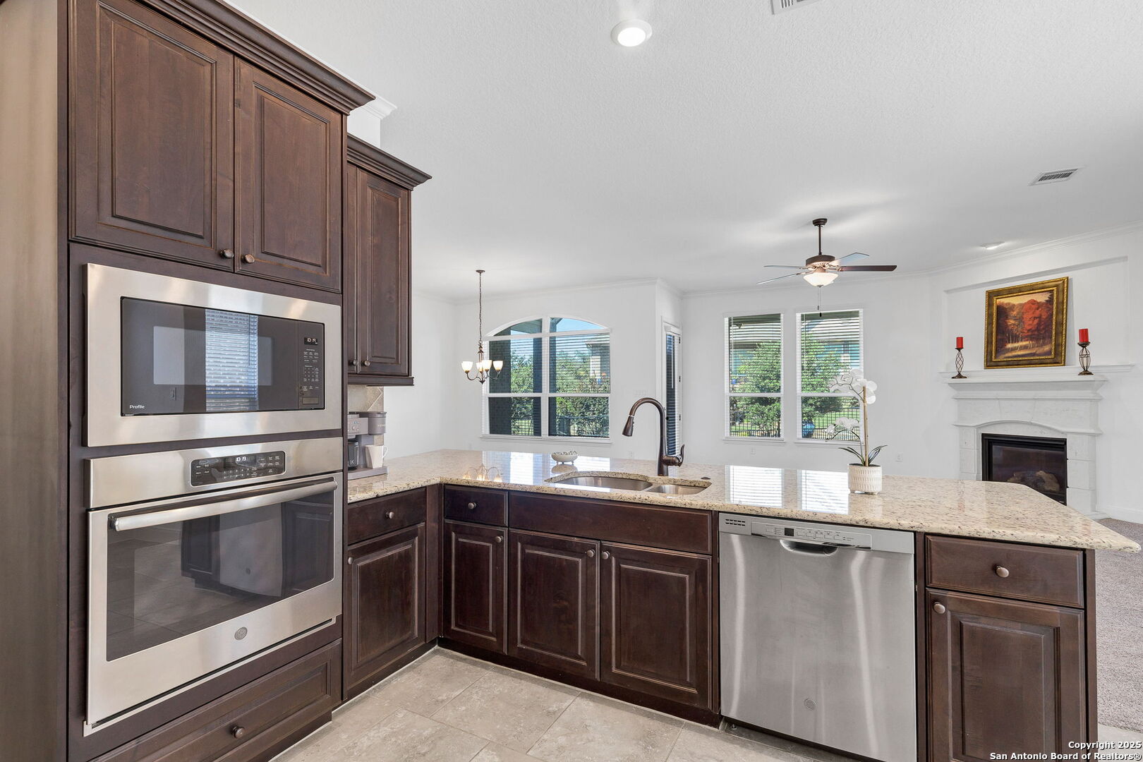 5015 Country Nest San Antonio TX 78253