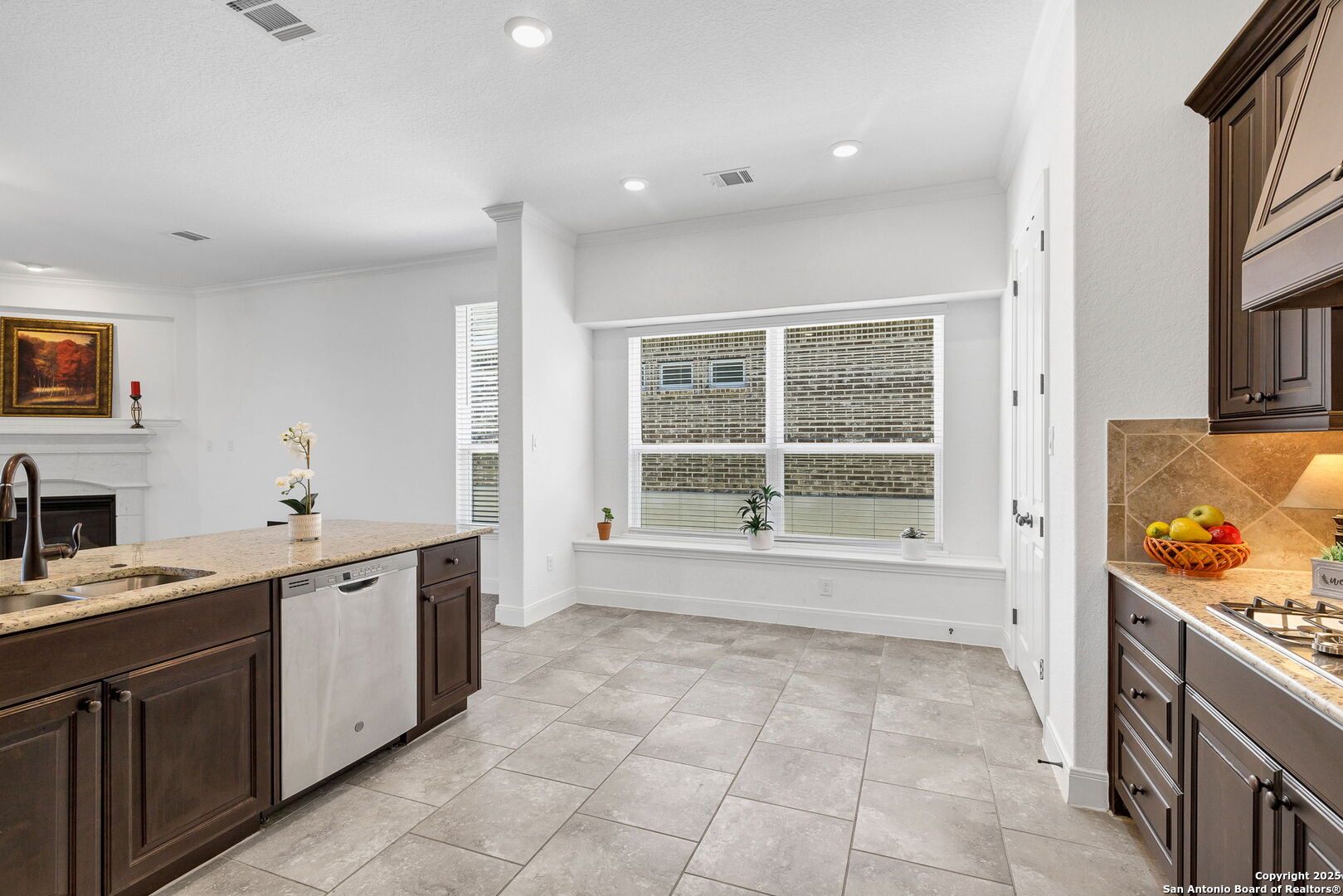 5015 Country Nest San Antonio TX 78253