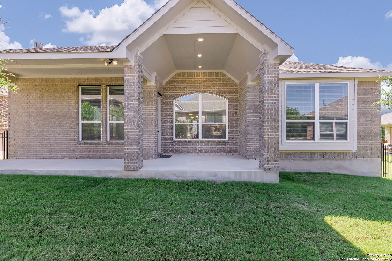 5015 Country Nest San Antonio TX 78253