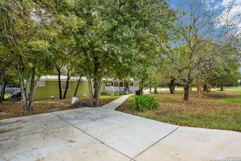 3803 Waterwood Pass Drive Elmendorf TX 78112