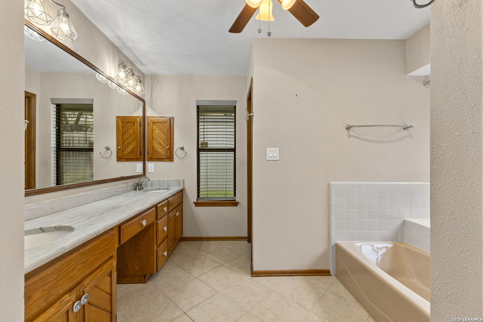 16907 Hidden Timber Wood San Antonio TX 78248