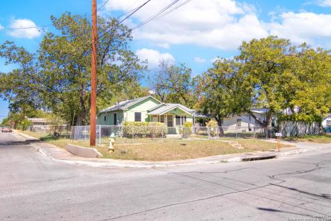 439 Clovis Place San Antonio TX 78221