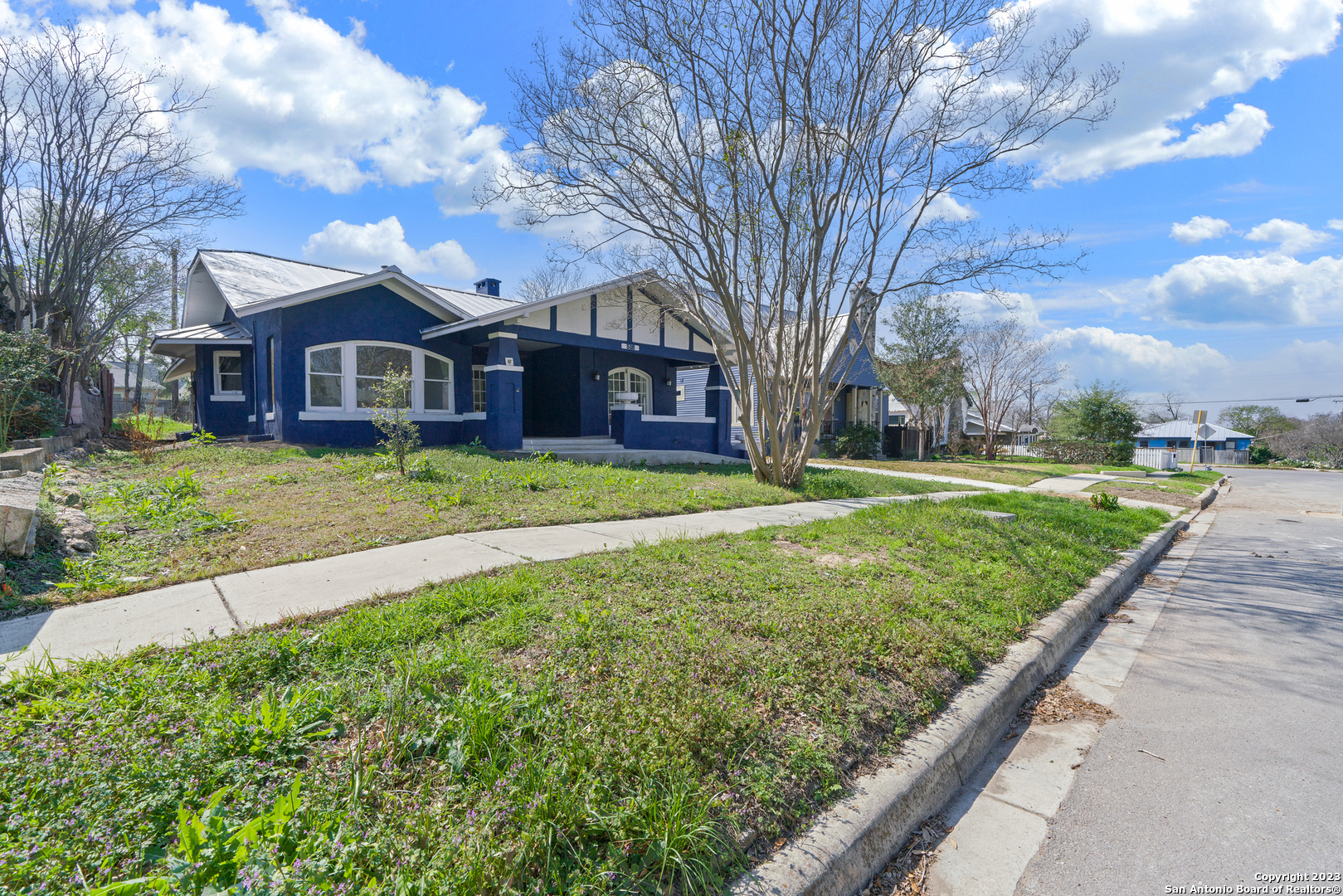 518 Queen Anne Court San Antonio TX 78209