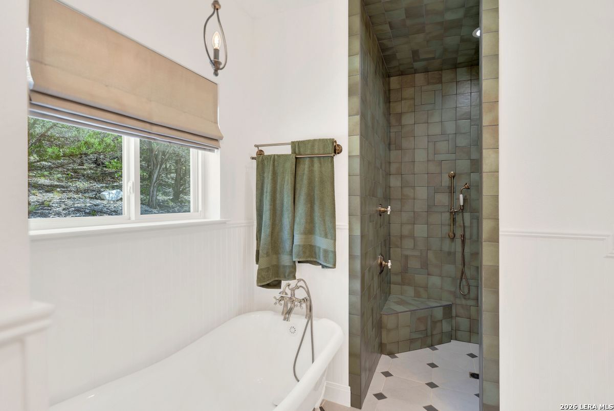 223 Canyon View Drive Pipe Creek TX 78063