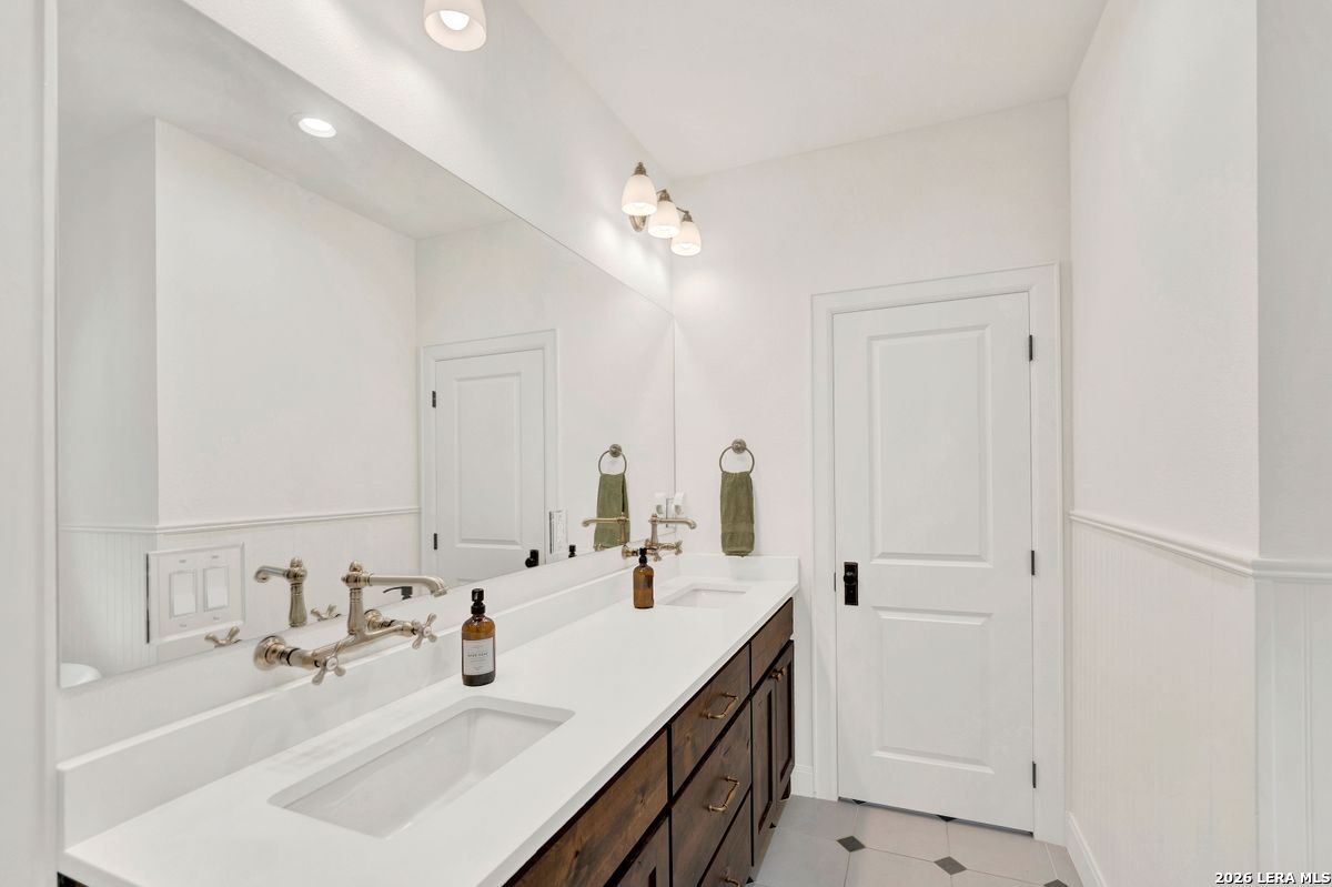 223 Canyon View Drive Pipe Creek TX 78063