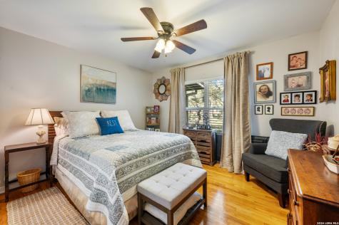 114 Wagon Trail Road Shavano Park TX 78231