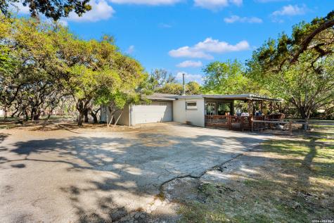 114 Wagon Trail Road Shavano Park TX 78231